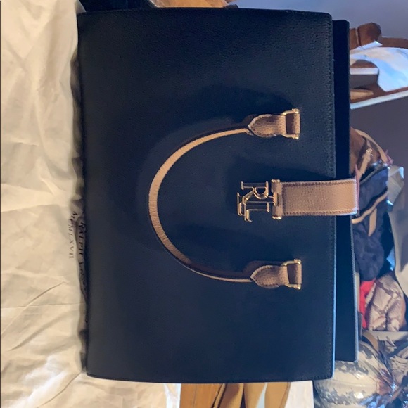 Ralph Lauren Handbags - Ralph Lauren Purse/crossbody/tote